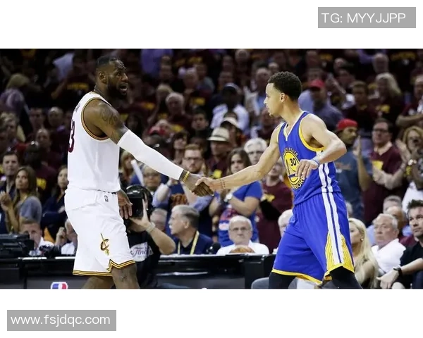 2016年圣诞大战勇士与骑士的巅峰对决回顾与精彩瞬间分析 2016年圣诞大战勇士与骑士的巅峰对决回顾与精彩瞬间分析