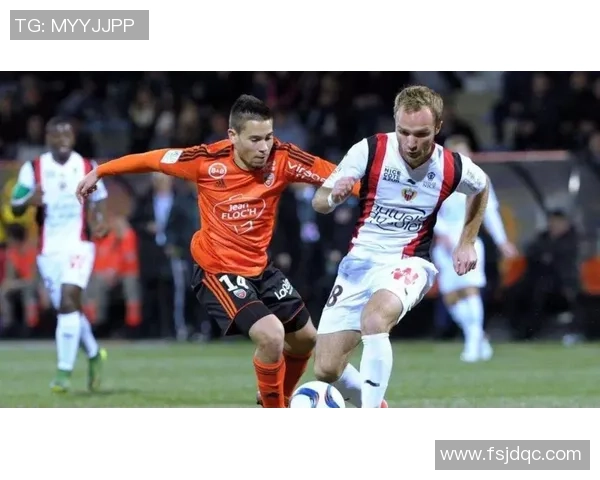 2017年亚眠与里尔的激烈对决回顾与战术分析 2017年亚眠与里尔的激烈对决回顾与战术分析