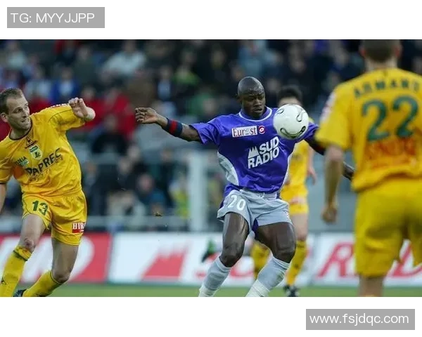 亚眠与摩纳哥对决前瞻分析双方状态及战术布局详解 亚眠与摩纳哥对决前瞻分析双方状态及战术布局详解