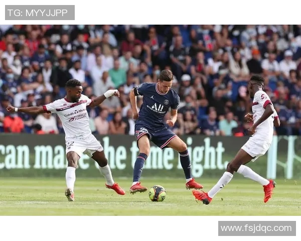 巴黎圣日耳曼对阵克莱蒙的精彩较量即将上演，谁能笑到最后