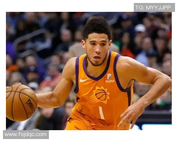 德文布克带领太阳队再创辉煌展现超凡篮球才华与领导力 德文布克带领太阳队再创辉煌展现超凡篮球才华与领导力